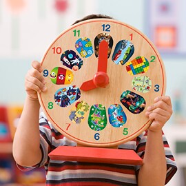 Die Uhr lernen mit allen Disney Helden Bild