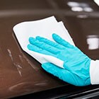 Schritt 1 – Beschädigte Fläche überprüfen und reinigen